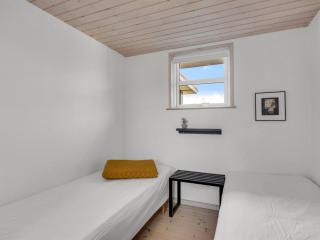 Holiday Home Skarthi - 200m from the sea by Interhome - 4