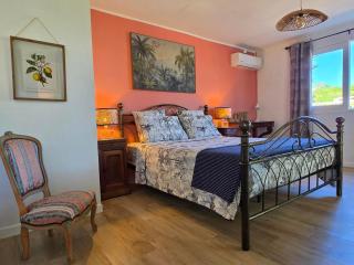 Villa avec piscine et climatisation - 6 adultes, 2 enfants - FR-1-786-97 - 9