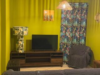 Villa avec piscine et climatisation - 6 adultes, 2 enfants - FR-1-786-97 - 1