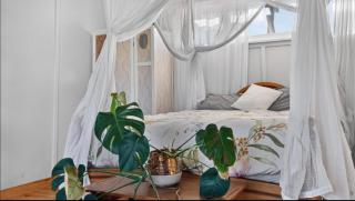 Romantic eco friendly cottage by the sea - 7