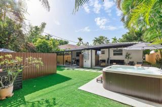 8 BED SLEEP 16 Steps to Calle 8 & Nightlife - 2