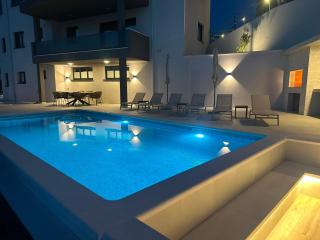 Blue Sunset, Apartment with Pool,Terace & Stunning Views - 0