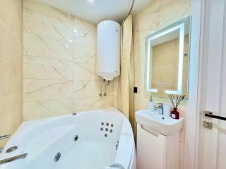 Jacuzzi With light Nauki Avene - 3