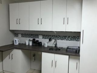 Checked Inn 2F - 5