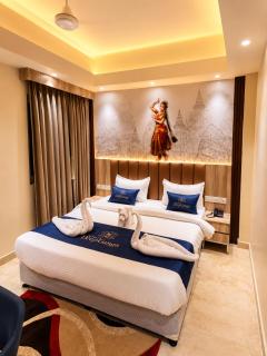 Royale DEEPGANGA - Sea View Hotel Near Lighthouse - Free Parking & Restaurant Facility - 3