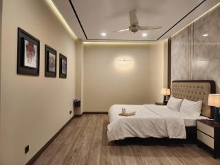 1 Bed Apt with Giga view, Rooftop pool - 4