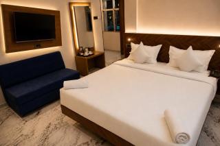 The Blue Inn Hotel - 4