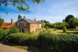 Farm Cottage, Grove Farm - 6
