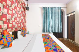 FabHotel Decent - 4