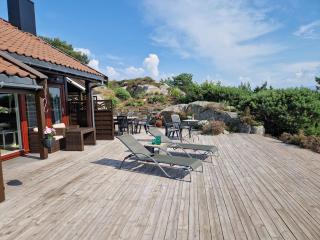 Cabin by the sea, close to Preikestolen The Pulpit Rock - 6