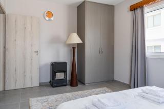 Modern 2-Bedroom Apartment in Oroklini, Larnaca - 3