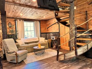 Real Treehouse Adventure Rustic meets Luxury - 2