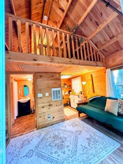 Romantic Treehouse Suite Lakes Trails & Views - 8