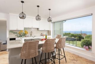 Pentire Beach House - Dog friendly, Ocean view, Parking - 9