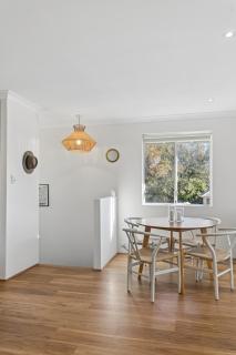 Coastal living in beautiful Cottesloe - 8