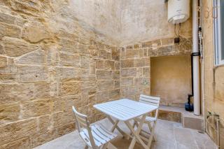 Luqa Stone Maisonette Apartments Near Airport - 6