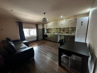 Central Park Apartment - 0