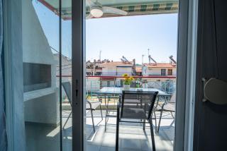 Seaside Family Apt, 2 Br, 80m from sea, Quite Area - 6