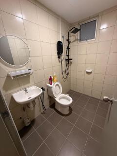 Cozy Family Homestay Near Tourist Attractions - 6
