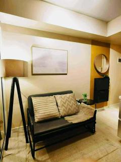 Casa Azariah Staycation at Azure - 3
