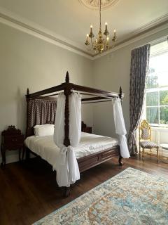 Uppercourt Manor - 9