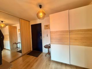1BR Central Apt with Sunny Balcony - 6