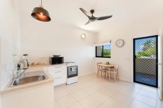 Coorong Hideaway - Private Guesthouse by the Marina - 9