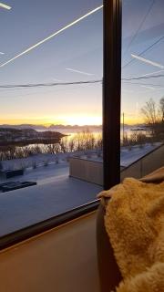 Nyrenovert hus med havutsikt, nært fjell og turløyper - 2