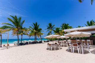Cana Rock Infinity Pool & Beach Club - 7