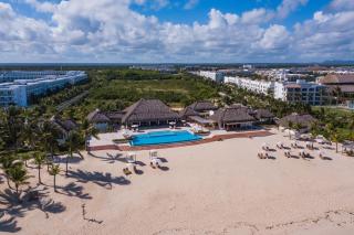 Cana Rock Infinity Pool & Beach Club - 5