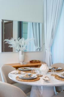 Luxury Sunlit 1BR in Saadiyat Park View - 6