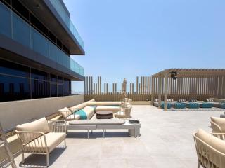 Luxury Sunlit 1BR in Saadiyat Park View - 4