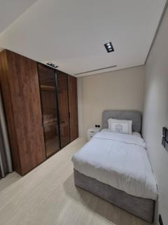 New furnished and stylish apartment- one room and a living room - 2