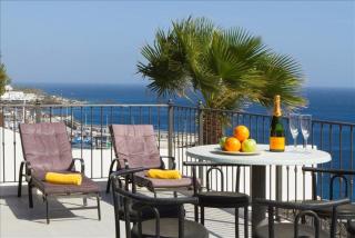 Stunning Seaview Villa Casa Tosco 5 Bedroom Villa Pool Table - 9
