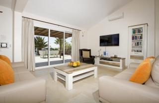 Stunning Seaview Villa Casa Tosco 5 Bedroom Villa Pool Table - 1