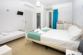 Superb Naxos Apartment Triple Studio Semi-Basement Private Balcony - 8