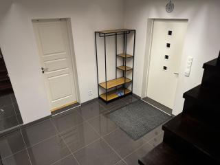 Spacious and modern home centrally located, Tesla Model X - 9