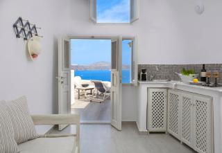 Villa Celestia Oia Santorini Caldera Views Cave Hot Tub Sleeps 5 - 4