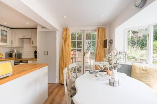 Church Cottage, Sweffling - 4