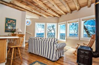 Hawks View's Goshawk Cottage - 2