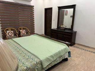 Cheerful 3 bedroom Upper Portion - 3