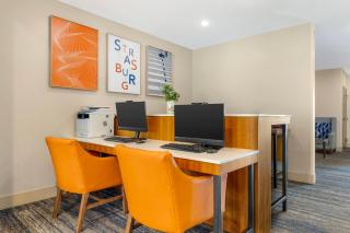 Holiday Inn Express & Suites Lancaster East - Strasburg by IHG - 9