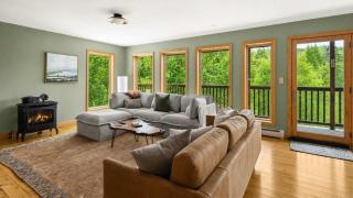 Alpine Falls Chalet - Ski Haven with Mountain Views - 0