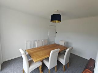 Entire 3-bed home in Guildford, Surrey, UK - 7