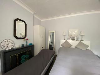 Spacious Double Studio-style room - 6