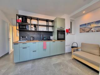 Bayview Haven Luxury 1 bedroom Suite - 9