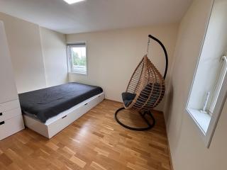 Cozy Scandinavian Retreat - 8