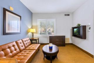 2 Queen Beds Condo With Pool & Hot Tub Near Universal Studios - 0