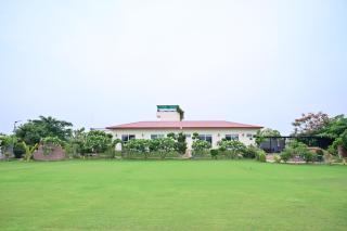 Abbots Farm Stay Faridabad - 2 Acres, 10-15 People, Outdoor Pool, 5 Bedrooms, 6 Bathrooms, Dining, Drawing, Kitchen, Gazebo, Barbeque, Bonfire - 7