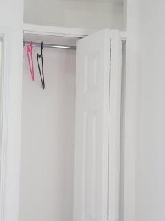 Cozy Room with fast Internet & Netflix - 4
